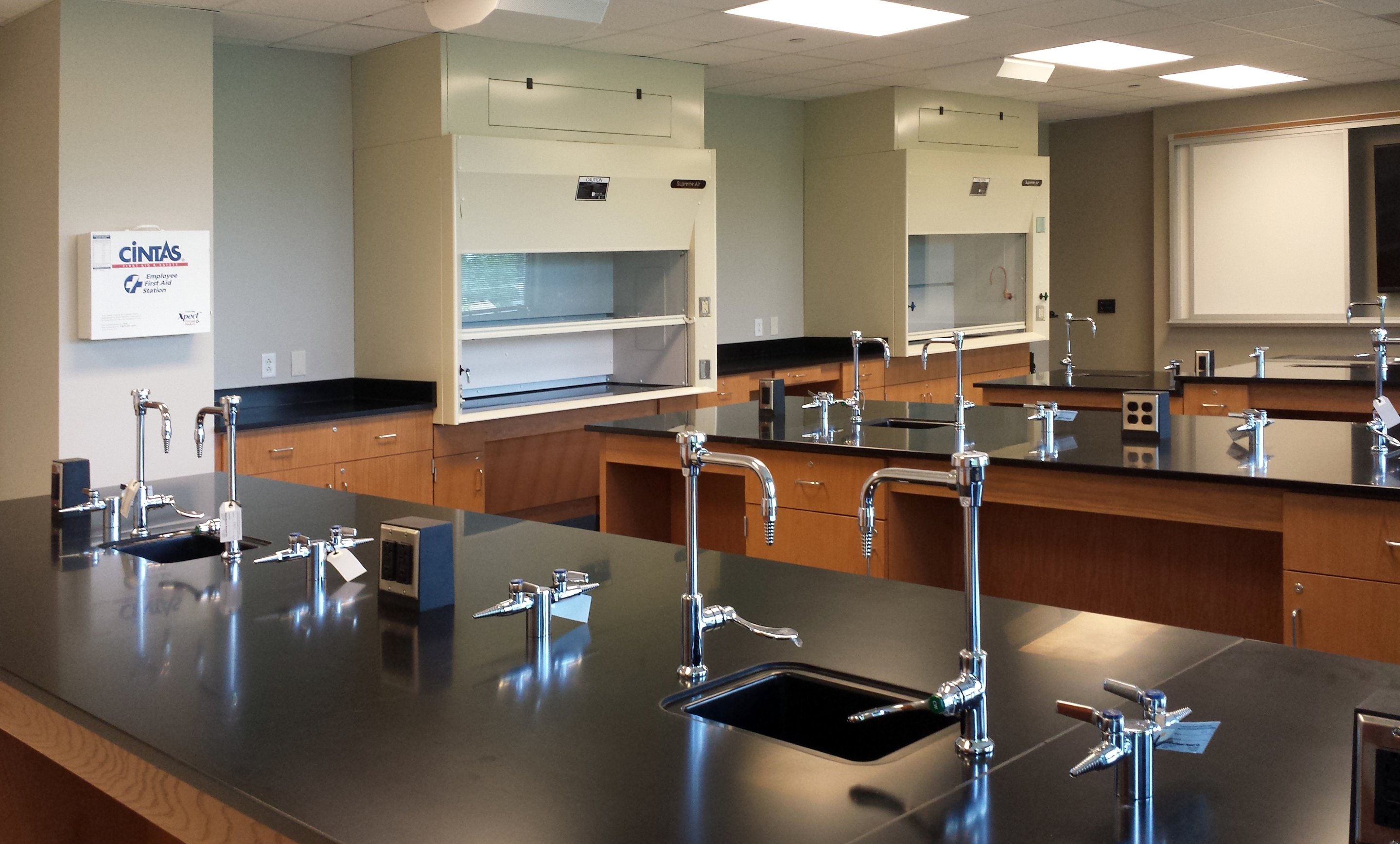 3rd Floor Corrosion lab.4