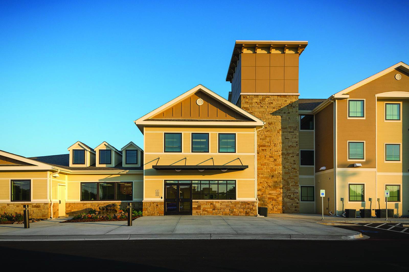 Jaguar Suites Student Housing